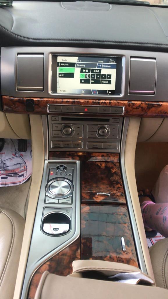 🖤 2009 Jaguar XF | GCC Specs | Black | 240,000 KM | AED 5,000