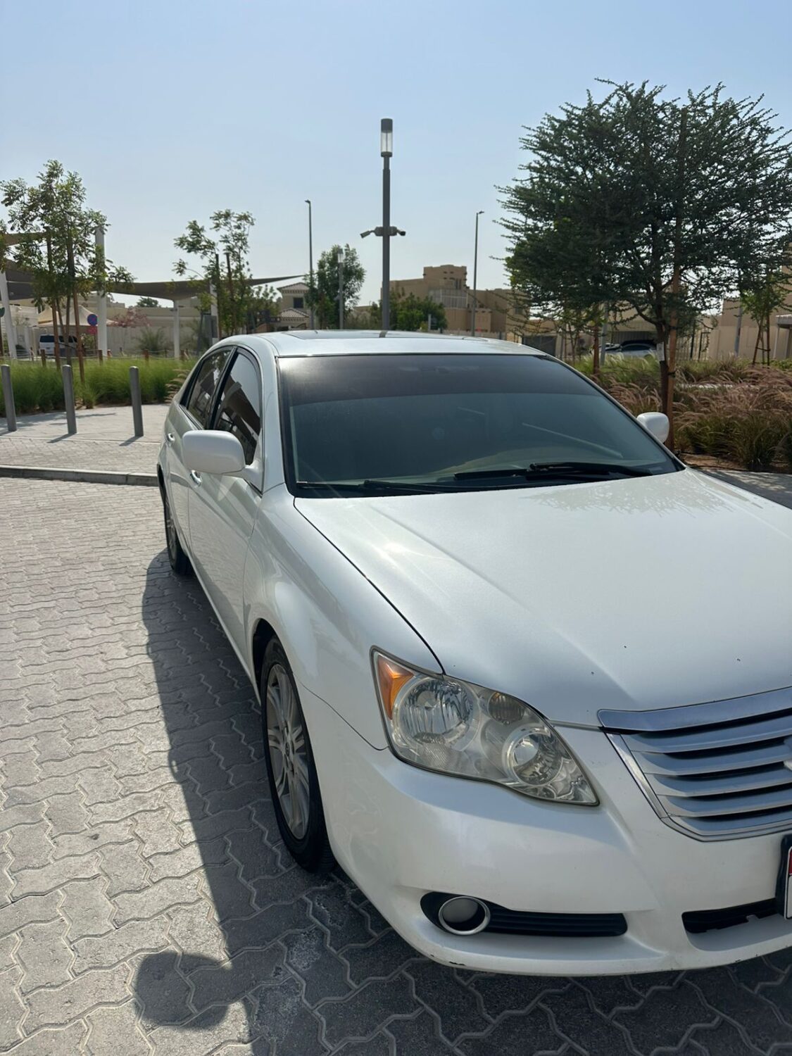 🤍 2008 تويوتا أفالون | مواصفات دول مجلس التعاون الخليجي | أبيض | 540 ألف كيلومتر | أوتوماتيكي | 6 أسطوانات | 13,000 درهم إماراتي