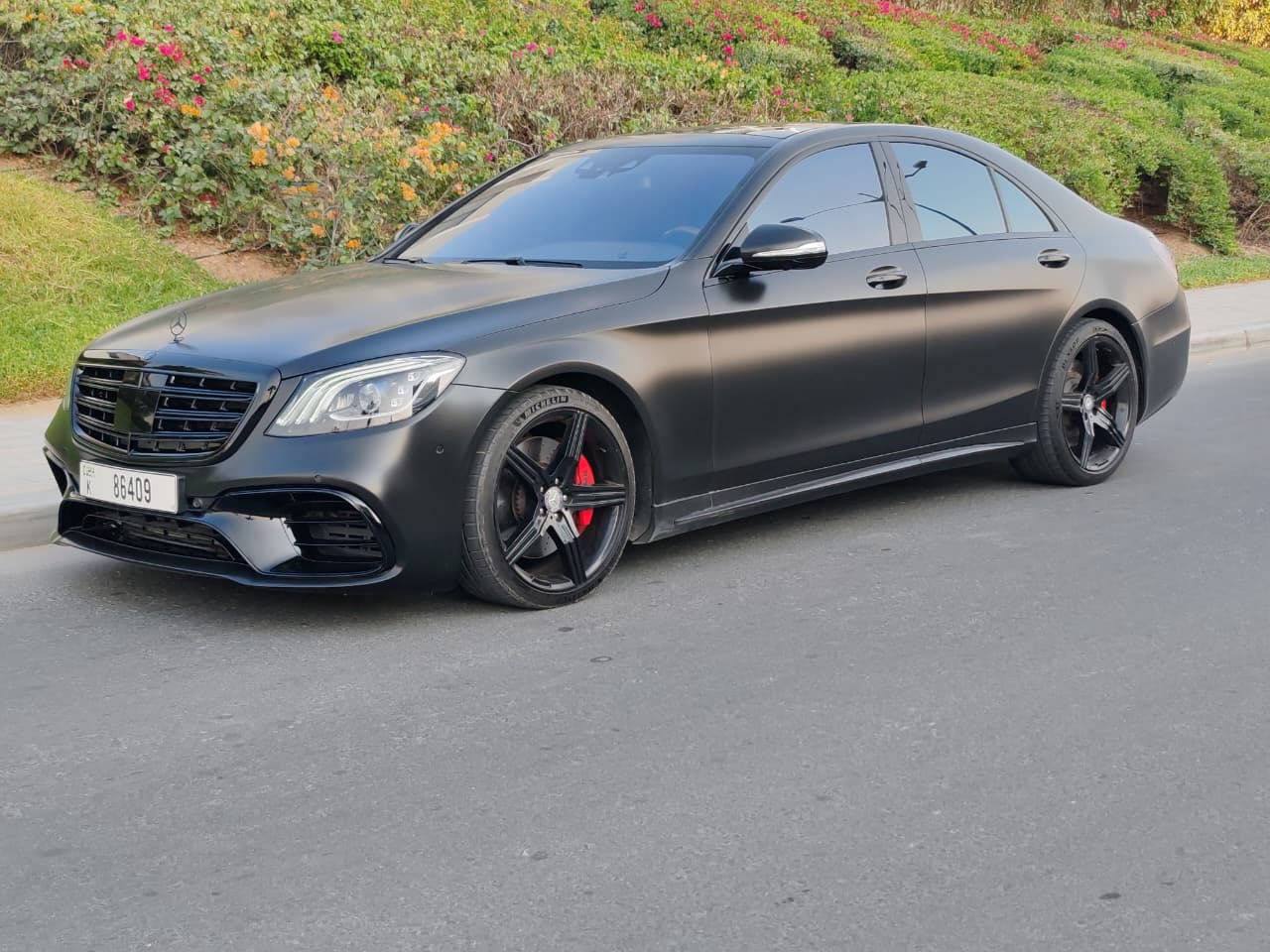 Mercedes-Benz S500 AMG • 2016 • GCC Spec Matte Black Wrap  • Accident-Free