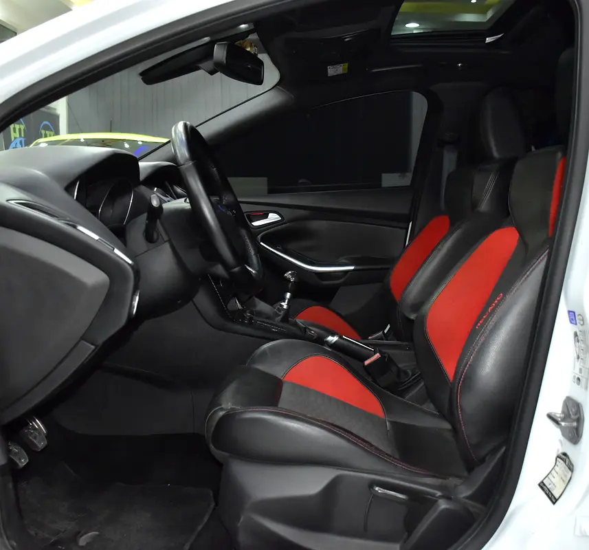 Well maintained “2017 Ford Focus