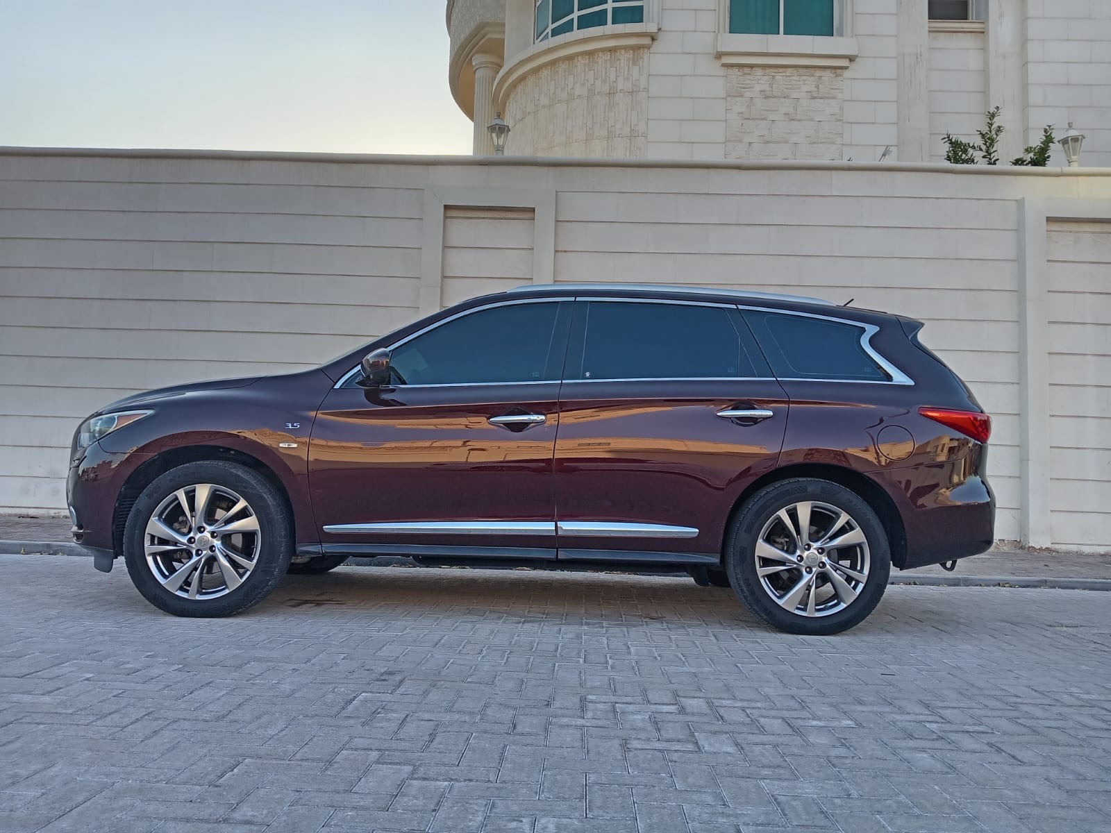 2015 Infiniti QX60 Luxury – Full Options | GCC Specs ✨