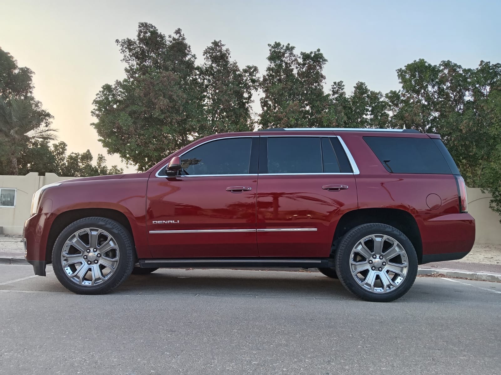 2016 Supper Clean Yukon Denali. Full Service History 2016 GMC Yukon Denali - Excellent Condition