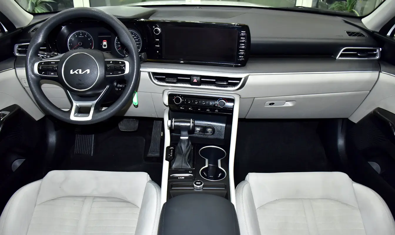 2022 Kia K5 GCC