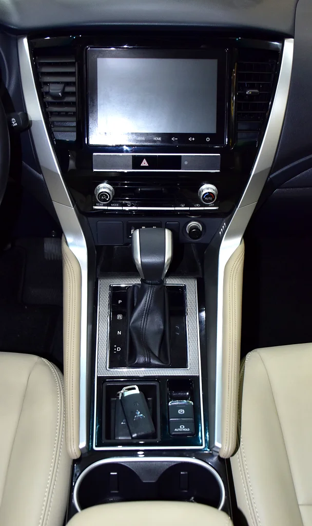 2023 Montero Sport GCC