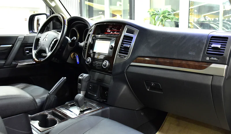 GCC 2018 Mitsubishi Pajero