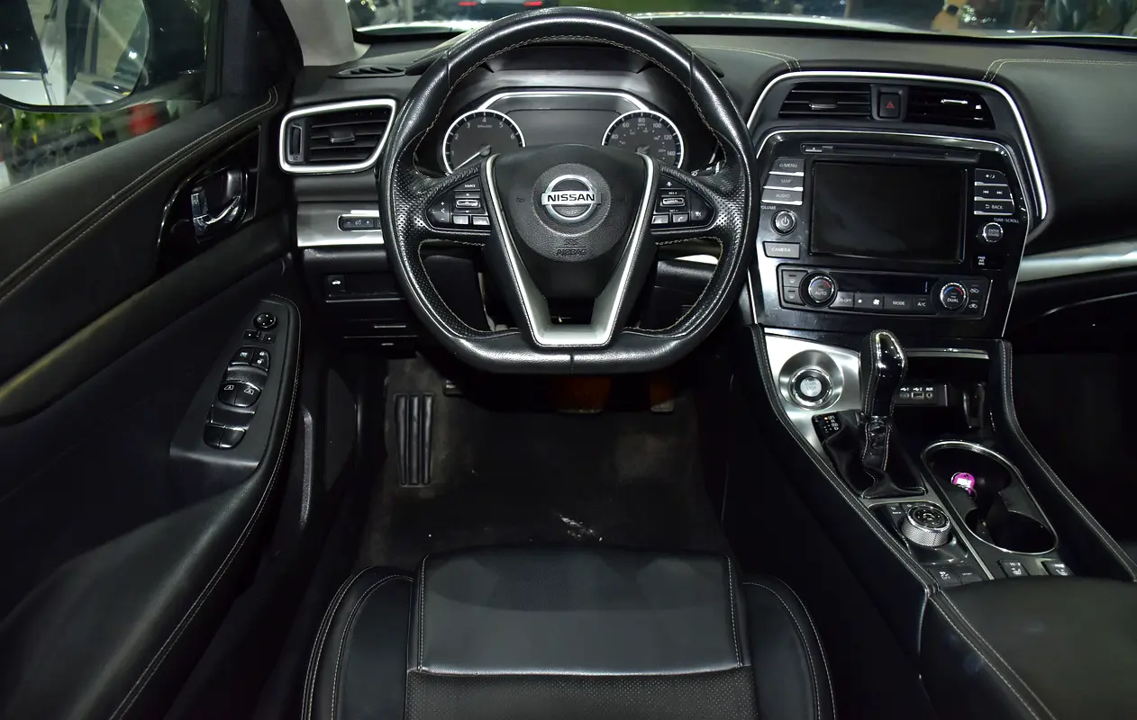 2021 Maxima American