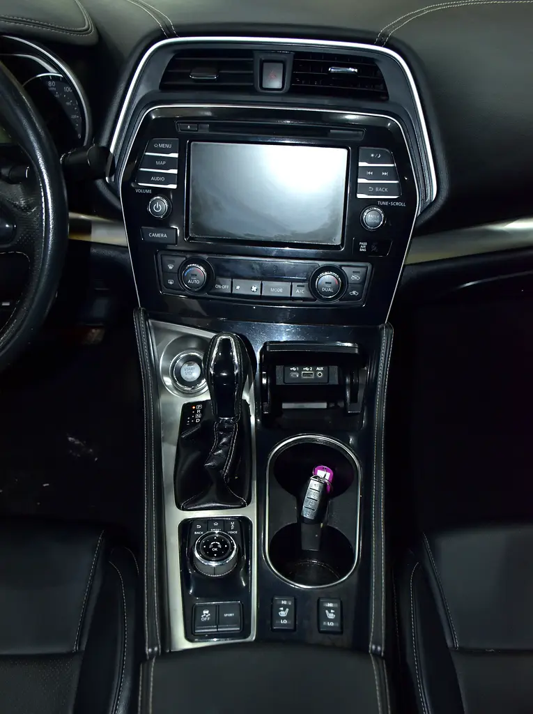 2021 Maxima American