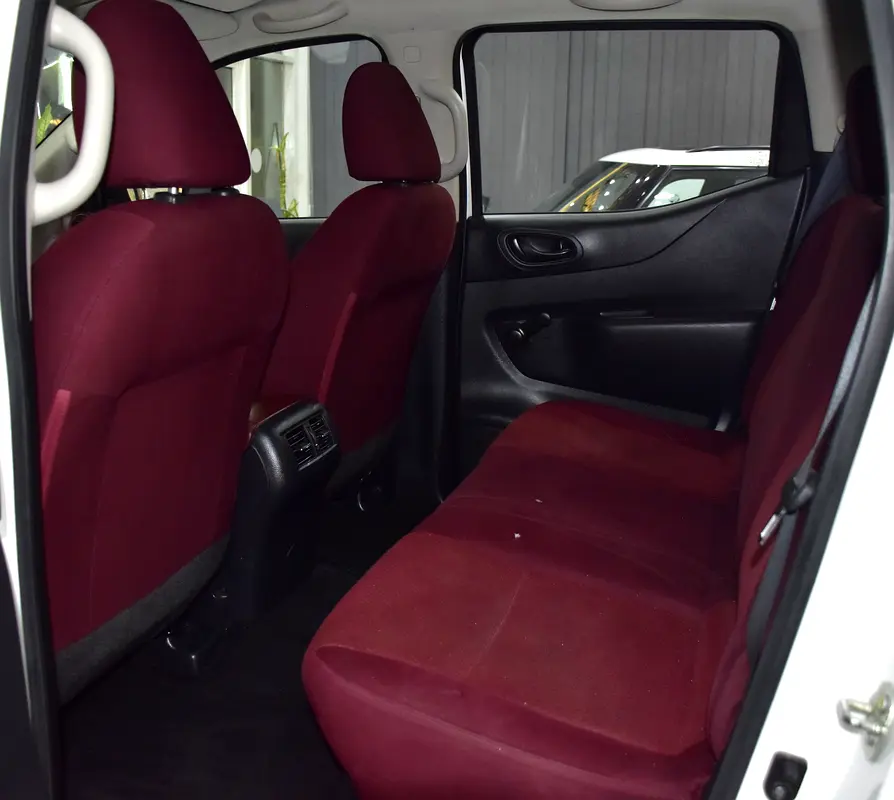 GCC 2020 Nissan Navara