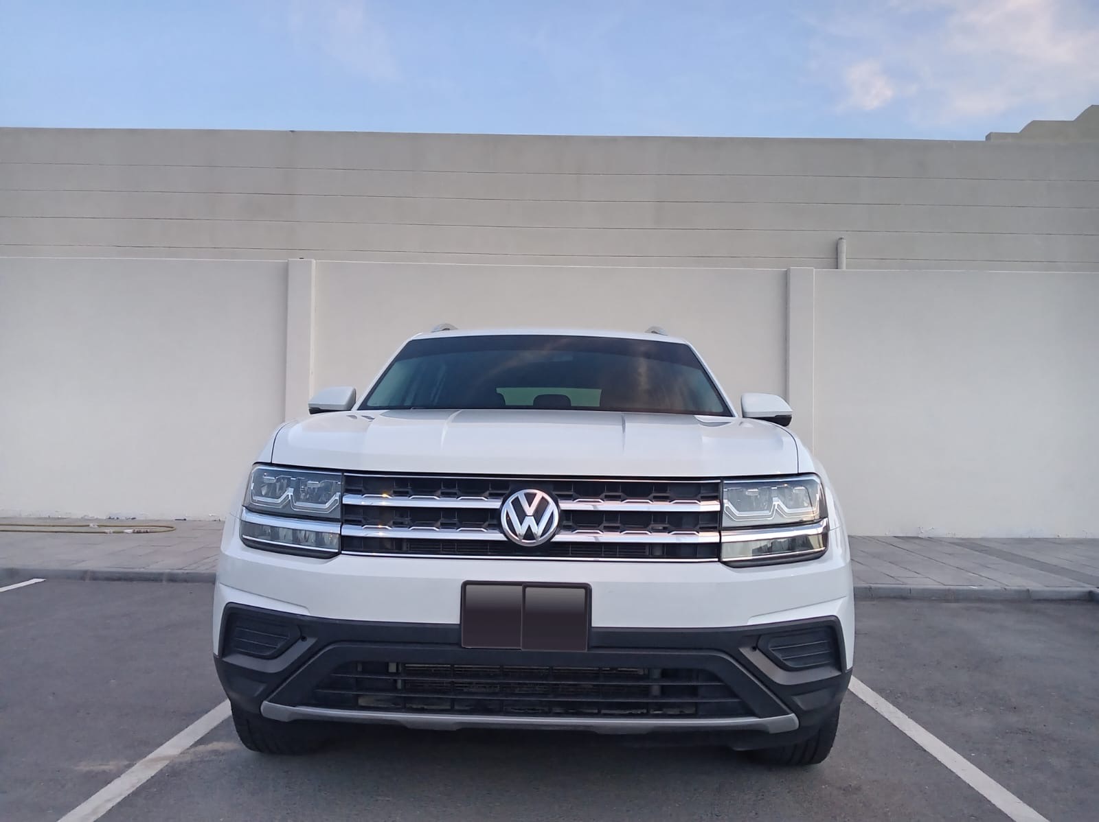 Volkswagen Teramont S 2019 GCC Specs | 140,000 KM | 7 Seater SUV | AED 38,000