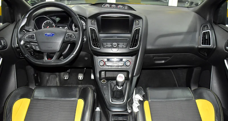 2016 Focus 158000