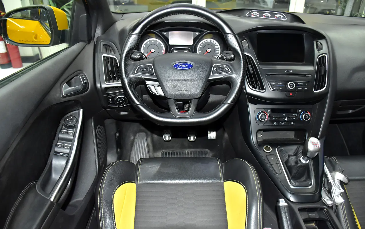 2016 Focus 158000