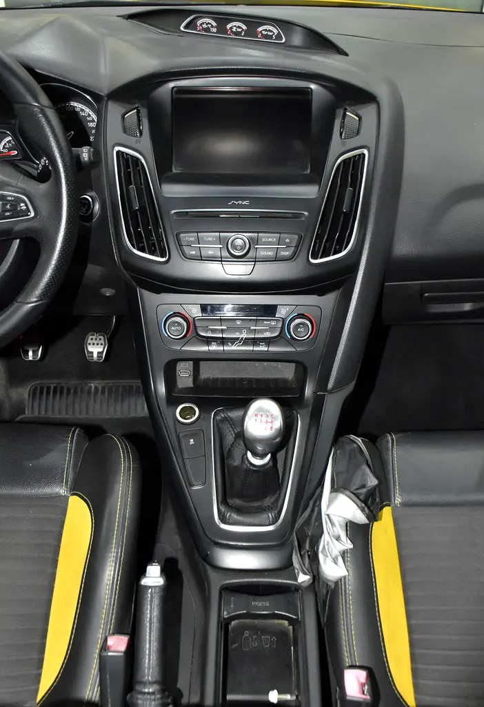2016 Focus 158000