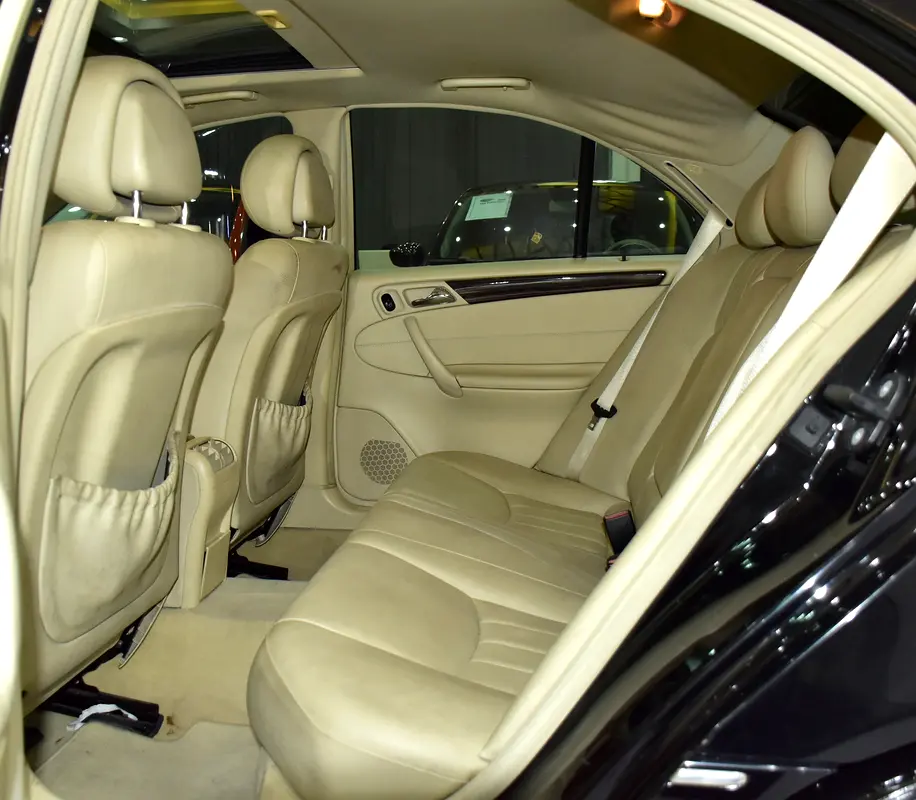 222000 2007 C-Class