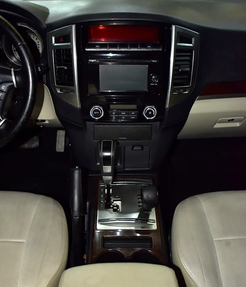 2017 Mitsubishi Pajero GCC