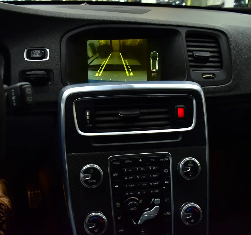 GCC 2016 Volvo V-Class