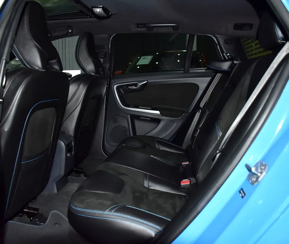 GCC 2016 Volvo V-Class