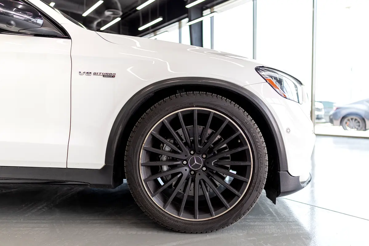 Well maintained 2021 Mercedes-Benz GLC