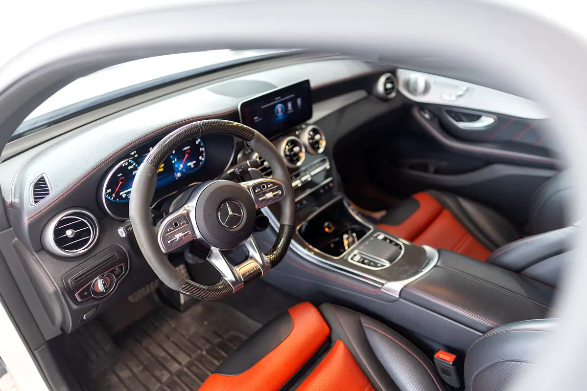 Well maintained 2021 Mercedes-Benz GLC