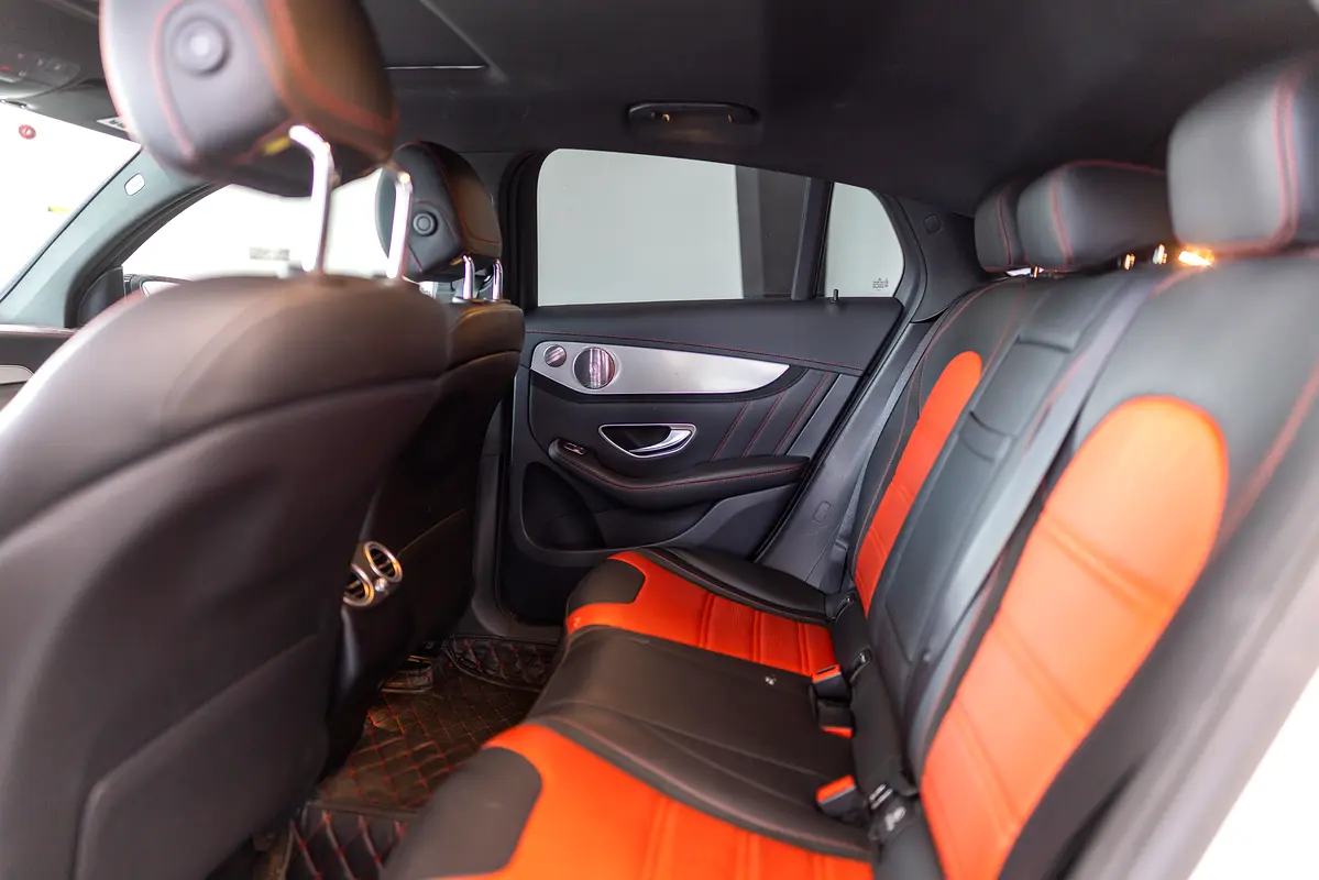 Well maintained 2021 Mercedes-Benz GLC
