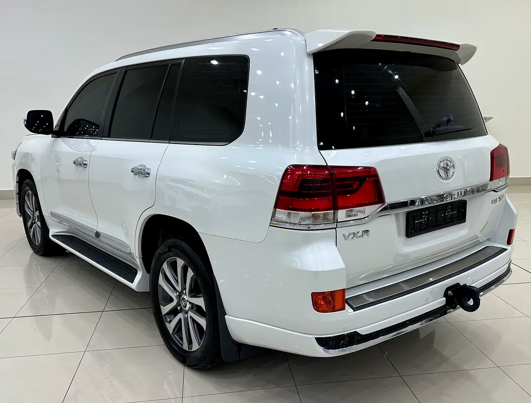 186000 2017 Land Cruiser