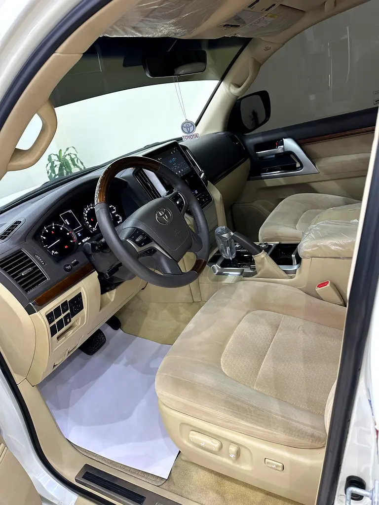 186000 2017 Land Cruiser