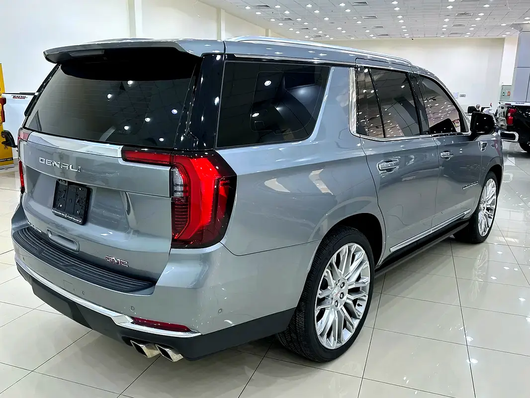 2025 GMC Yukon GCC