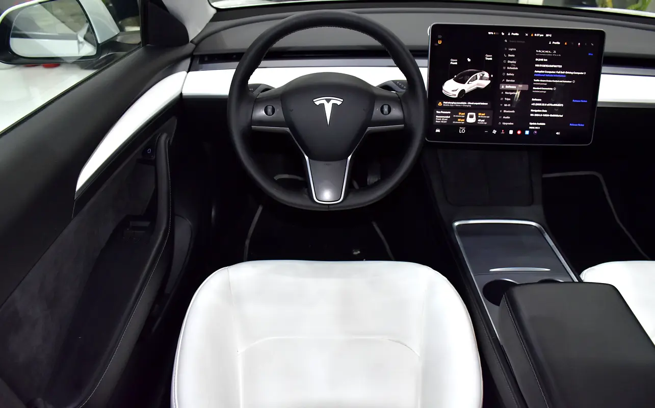 2021 Model 3 84000