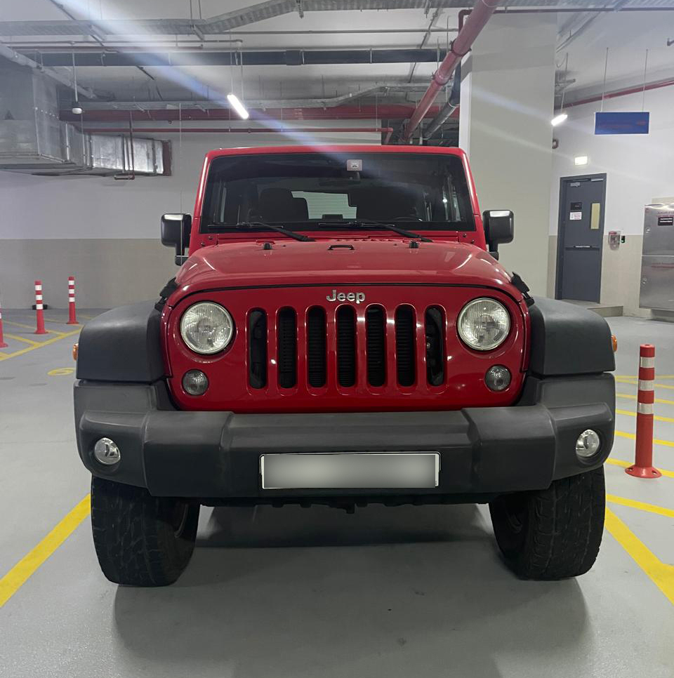 Jeep JK Wrangler 2017 sports, Accident Free, Stock Lifted Wheels. GCC Specification. 100000 Km, Single Owner, Never Offroad driven.
