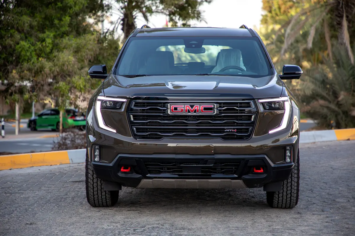 GCC 2024 GMC Acadia