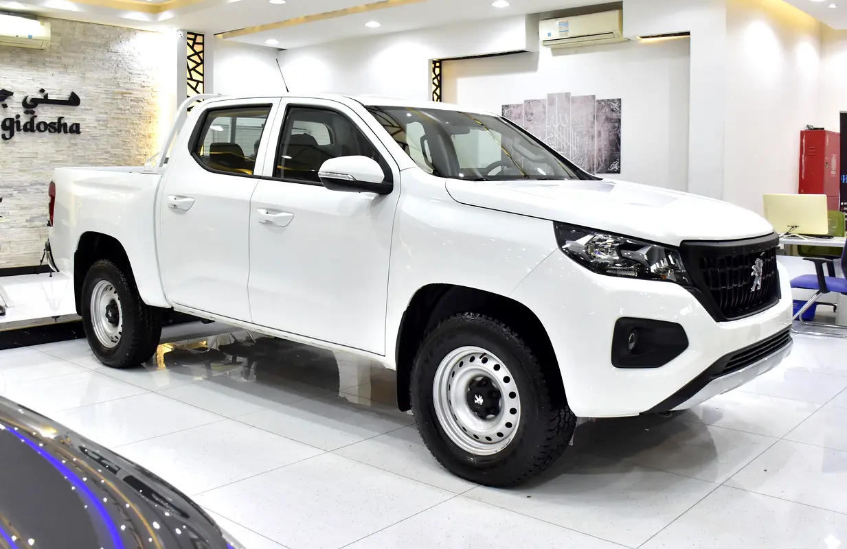 GCC 2023 Peugeot Landtrek