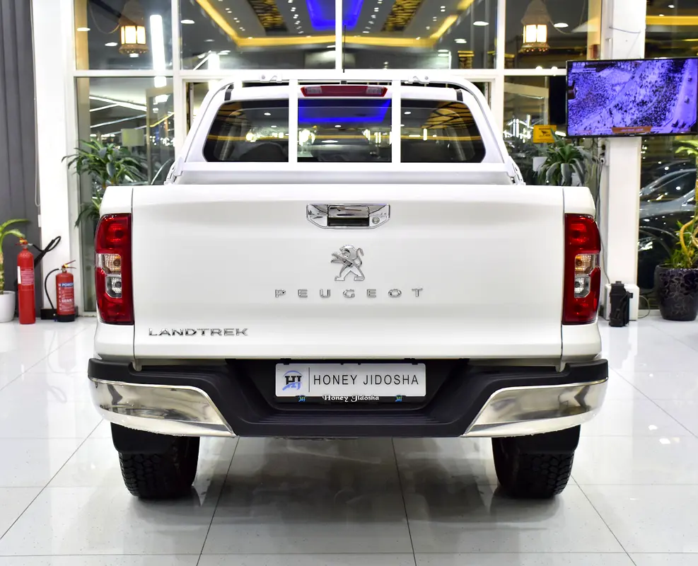 GCC 2023 Peugeot Landtrek
