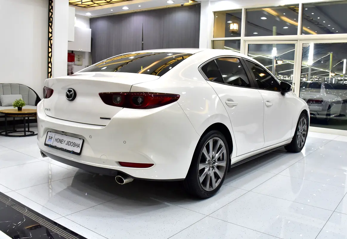 Well maintained 2023 Mazda 3