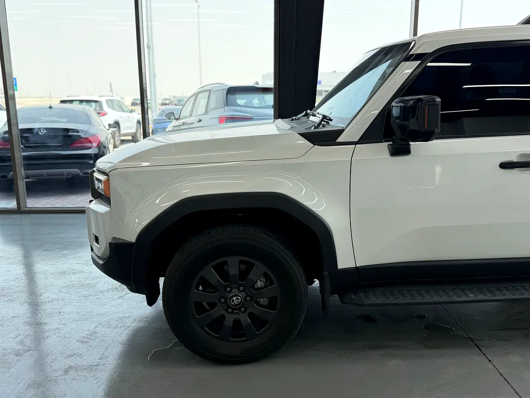 GCC 2024 Toyota Prado