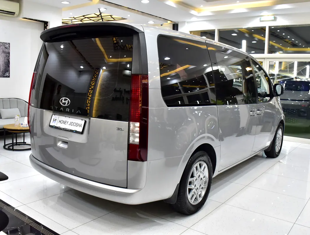 2022 Hyundai Staria GCC