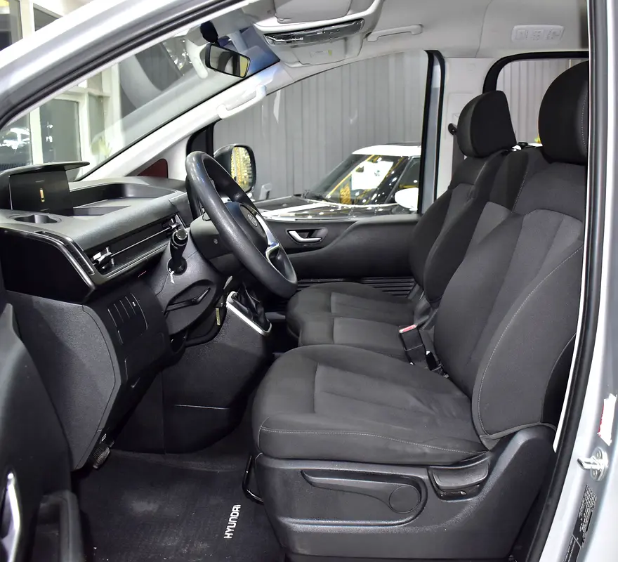 2022 Hyundai Staria GCC