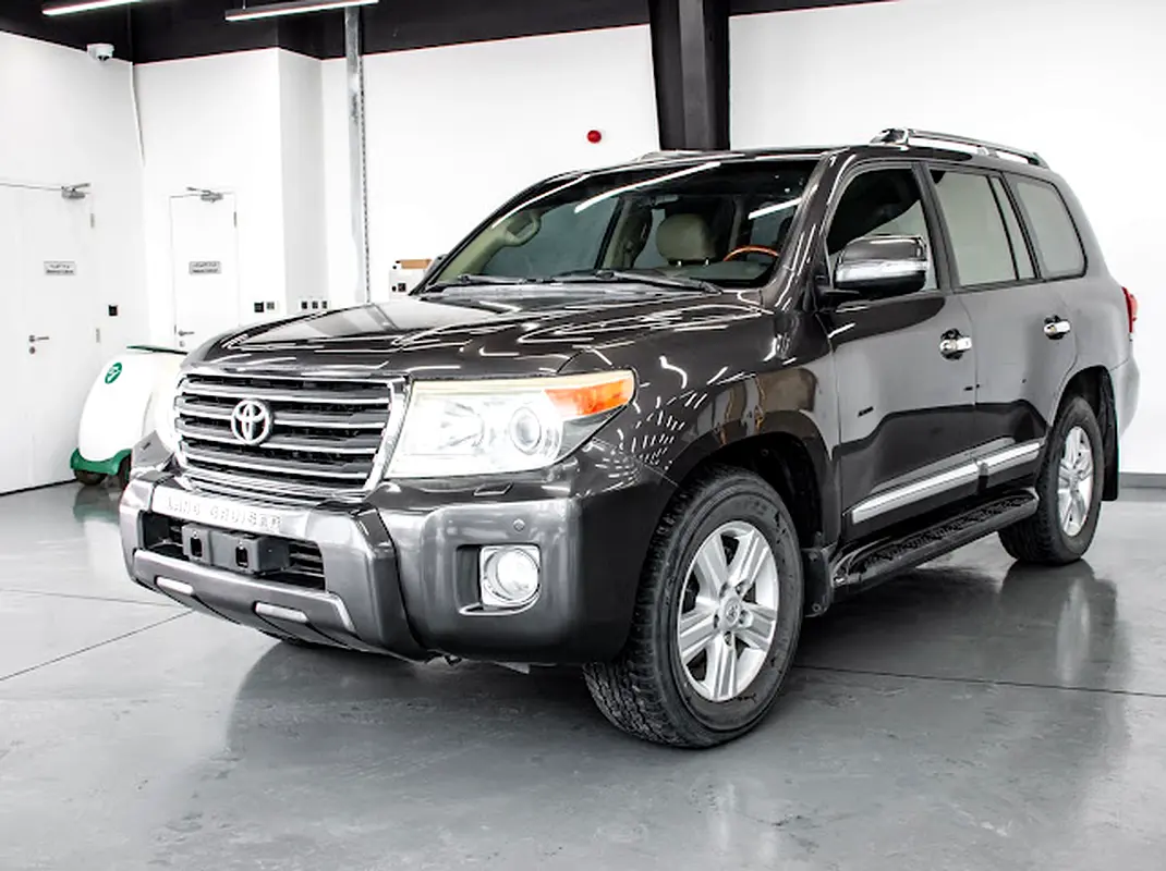 For sale in Musaffah, Abu Dhabi 2014 Land Cruiser