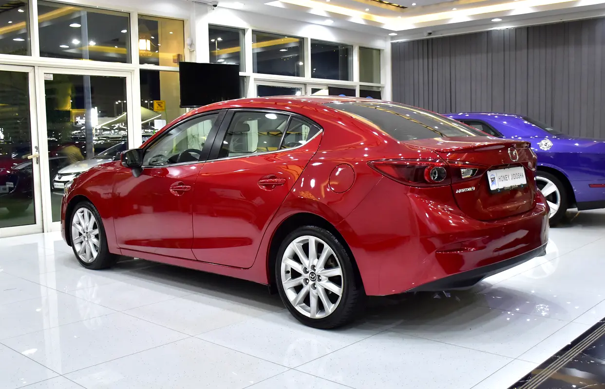 GCC 2017 Mazda 3