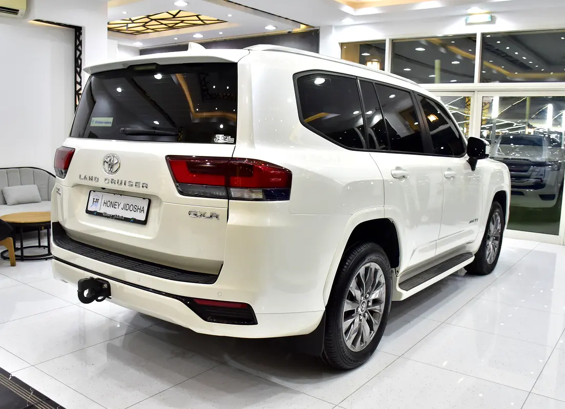 6900 2025 Land Cruiser