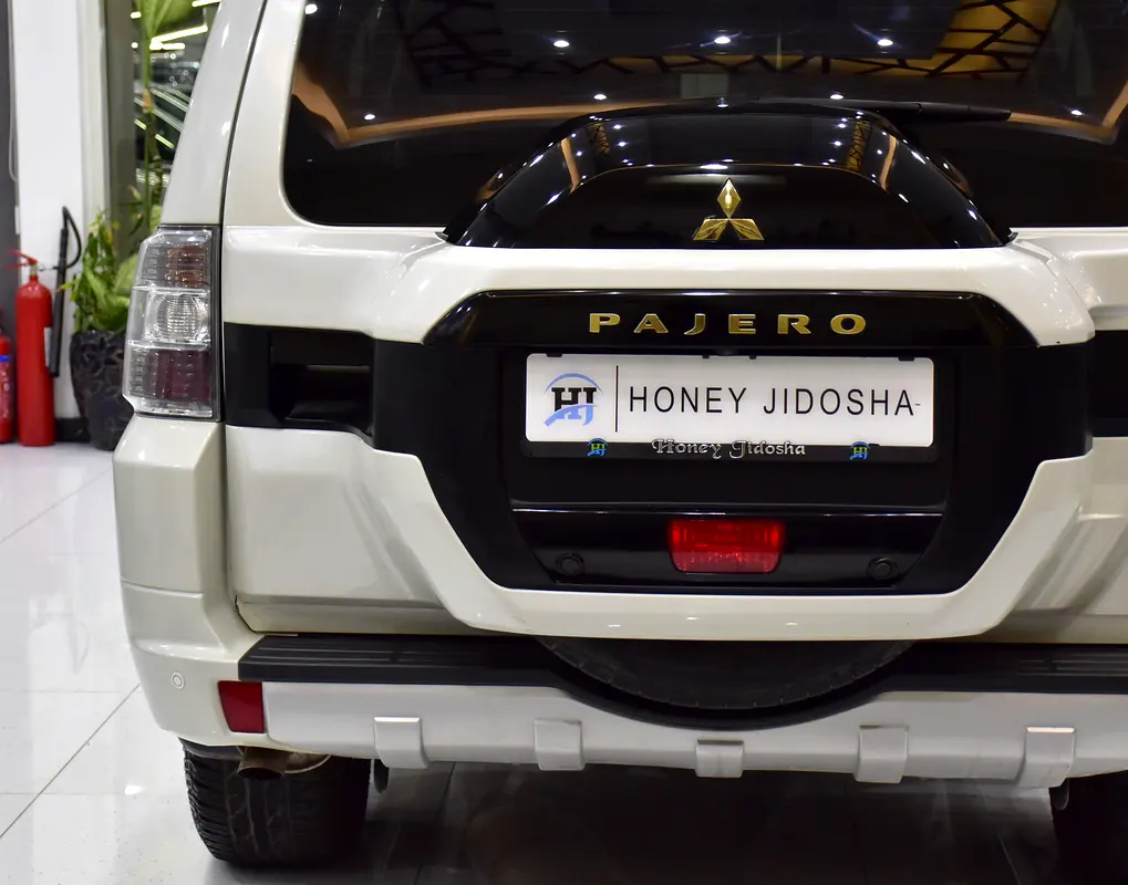 Well maintained 2020 Mitsubishi Pajero