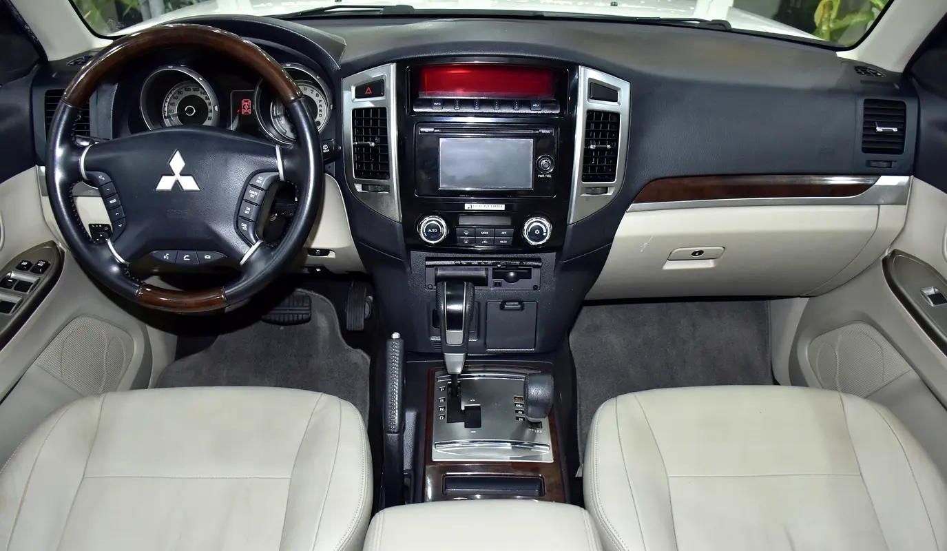 Well maintained 2020 Mitsubishi Pajero