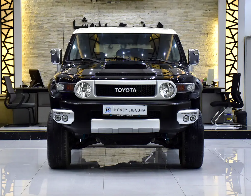 Well maintained 2014 Toyota FJ Cruiser