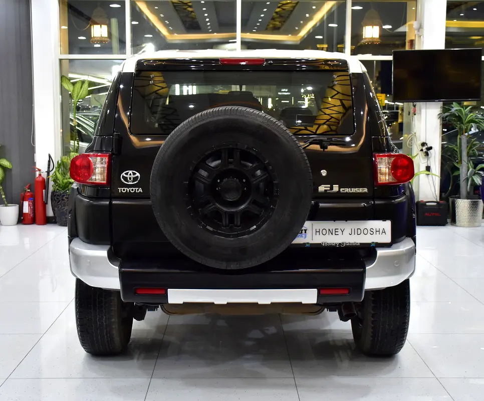Well maintained 2014 Toyota FJ Cruiser