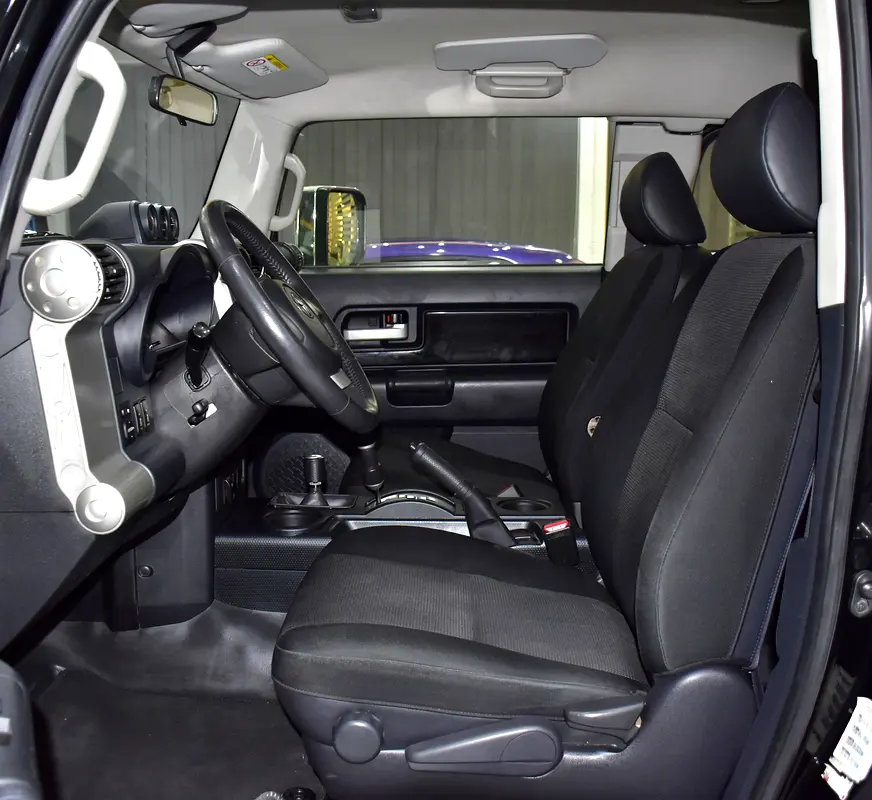 Well maintained 2014 Toyota FJ Cruiser