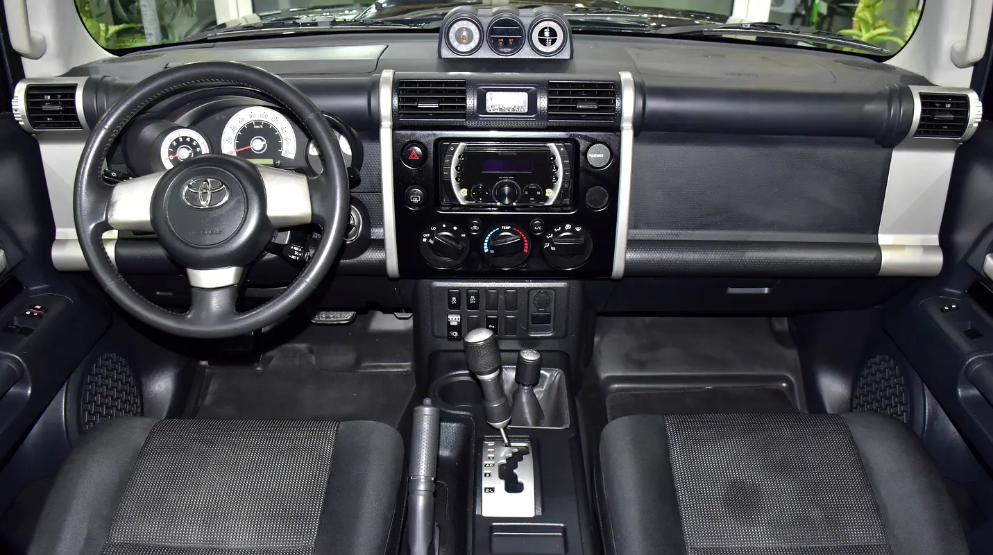 Well maintained 2014 Toyota FJ Cruiser