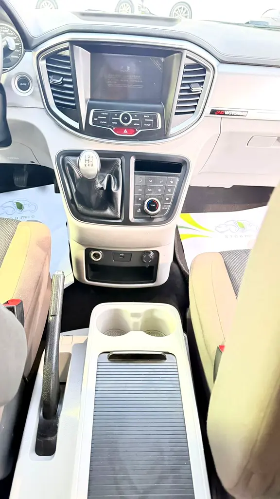 Well maintained 2021 JAC M4
