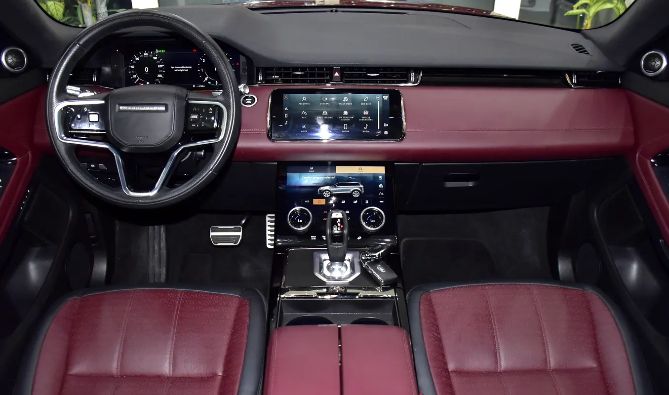 For sale in Al Qusais 1, Al Qusais Residential Area, Al Qusais, Dubai 2021 Range Rover Evoque
