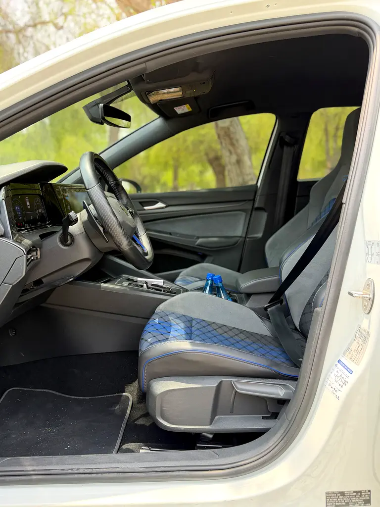 Well maintained 2022 Volkswagen Golf R
