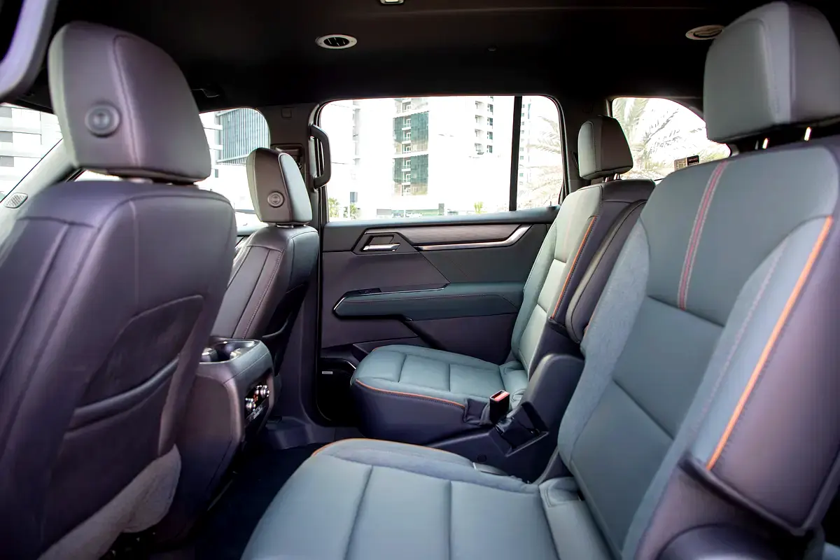 2024 GMC Acadia GCC