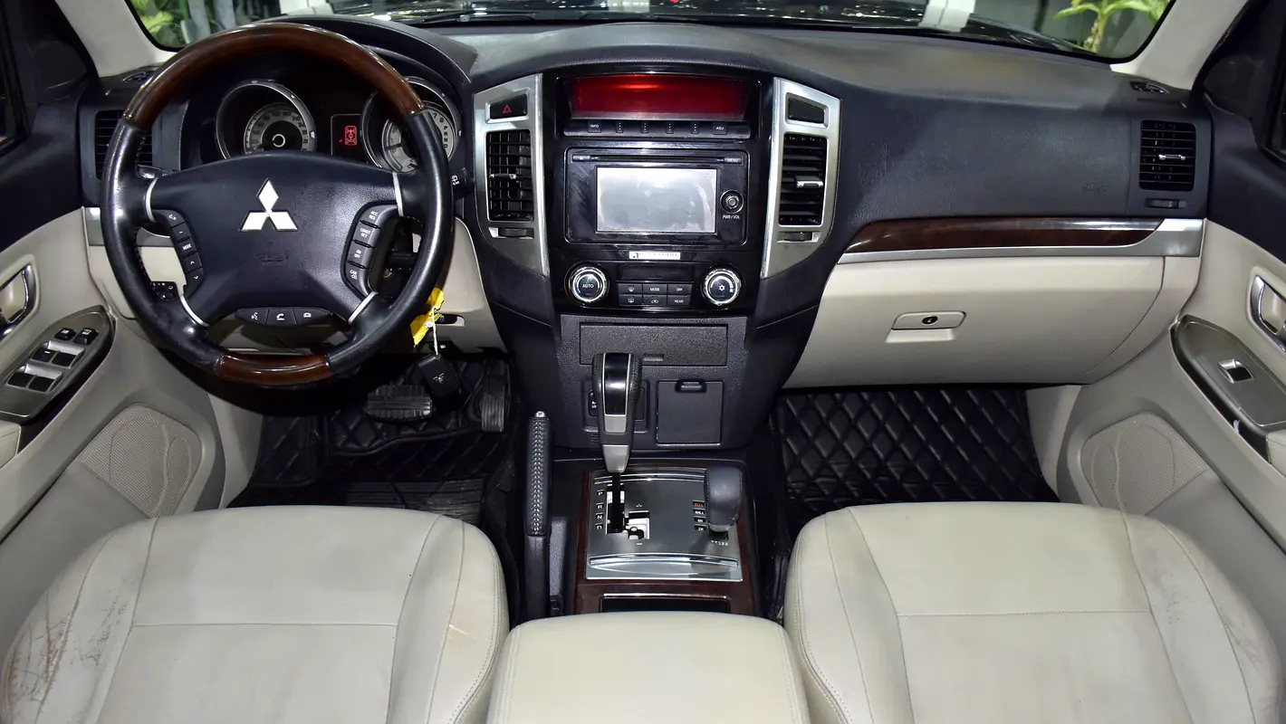 2016 Pajero 181000
