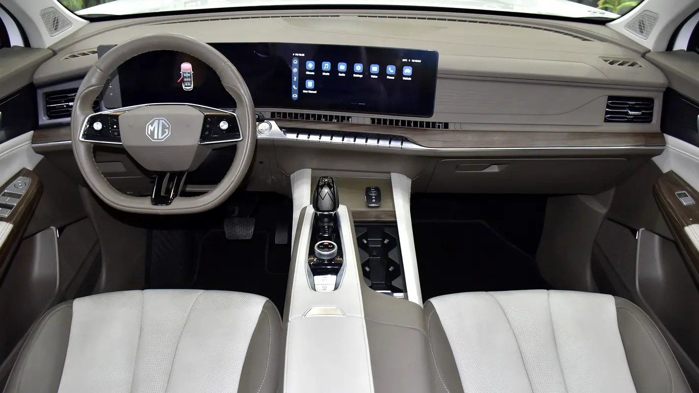 Well maintained 2023 MG RX9